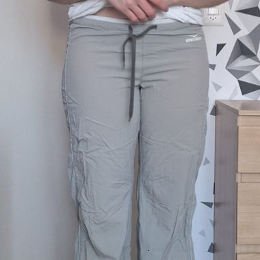 Pantaloni paracadute grigi regolabili