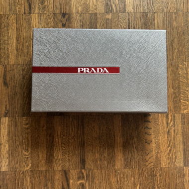 Cups Prada