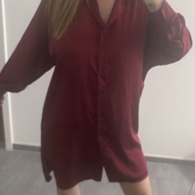 Bordeaux shirt dress