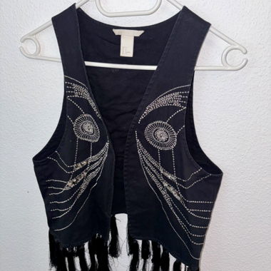 Schwarze H&M Traumfaenger Fransen-Weste