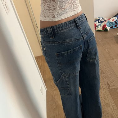 Low Rise Baggy Jeans