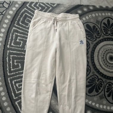 creme jogginghose