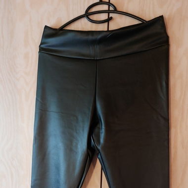 Pantalon similicuir chaud