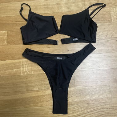 Poster Girl bikini set