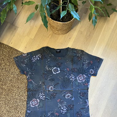 T-SHIRT - blue/multicolor