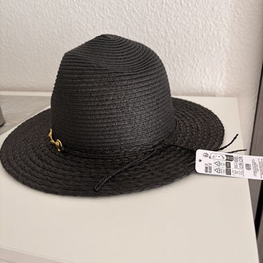 Chapeau de paille noir