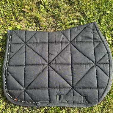 Tappeto nero con strass