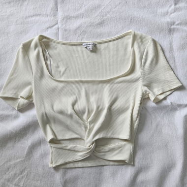Crop-top blanc avec noeud