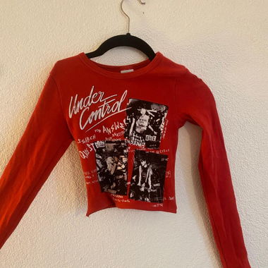 Cropped Graphic Longsleeve 