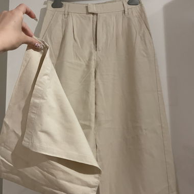 Pantaloni in tessuto beige
