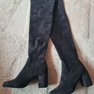 Bottes neuves, 38, pour pieds et chevilles fines