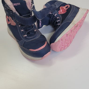 Petites chaussures enfants bleu marine rose