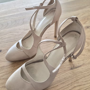 ZARA Basic High Heels Nude Size 39