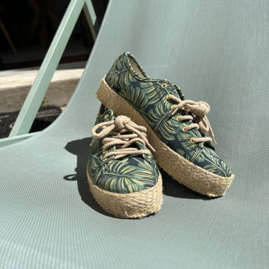 Keds Sneakers with tropical print 