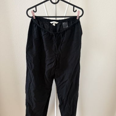 Schwarze Leinenhose