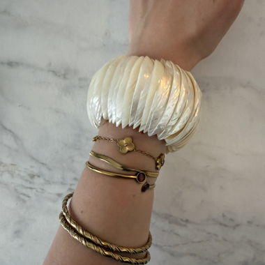 Bracciale largo in madreperla