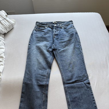 Straight Leg Jeans 