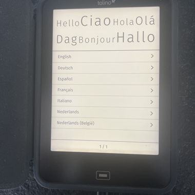 Tolino with protective cover
