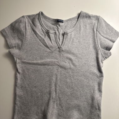T-shirt grigio Brandy Melville