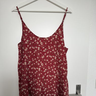 Sommerkleid mit Blumenmuster