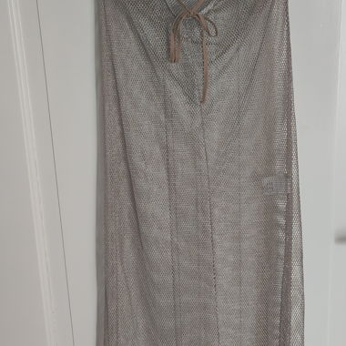 Mesh Kleid mit Federbesatz