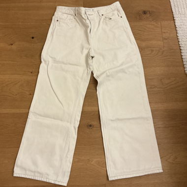 Beige Jeans