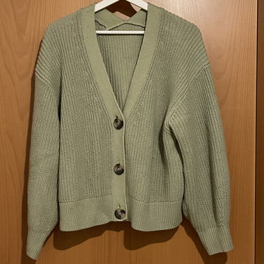 grüner Strick-Cardigan