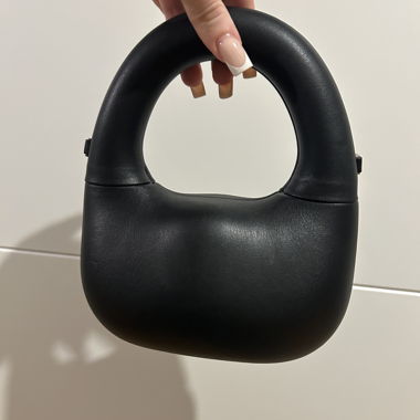 Schwarze Handtasche