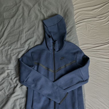 blue Nike Tech Fleece