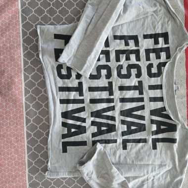 T-Shirt mit langen Ärmeln grau