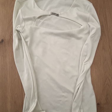 Langarm top mit ausschnitt 