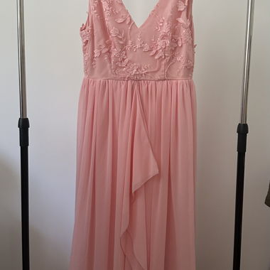 Abito rosa ricamato
