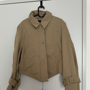 Zara Jacke