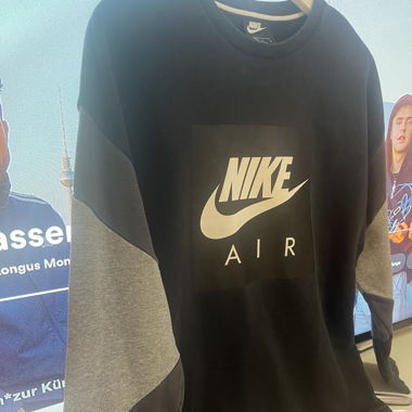 Nike Air Pullover