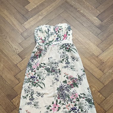 Blumenkleid ärmellos