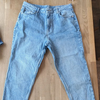 Mom Jeans