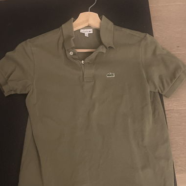Polo Lacoste vert olive