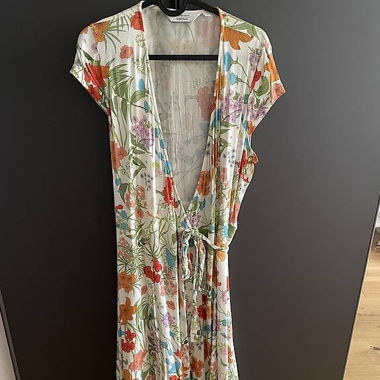 geblühmtes Wickelkleid - & other stories