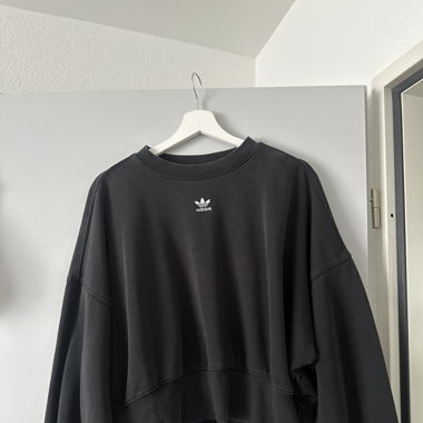 Vintage Adidas Sweatshirt