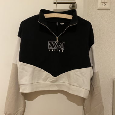 "USA united" cropped half zip 