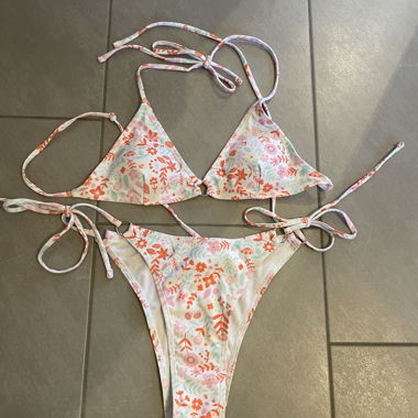 Floral pattern bikini