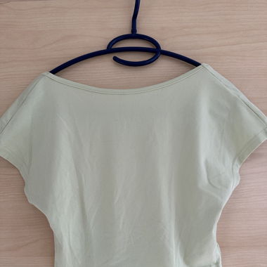 Backless cropped T-shirt 