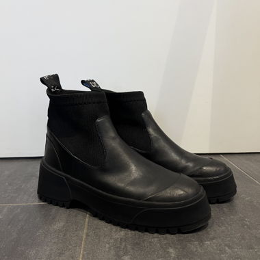 Zara Boots