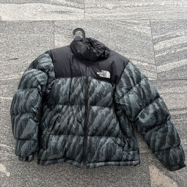THE NORTH FACE 1996 RETRO NUPTSE FOREST MOSS CAMO