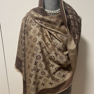 Louis Vuitton Schal Braun mit Etikette Authentisch