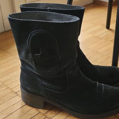 Rockig Wildlederstiefen