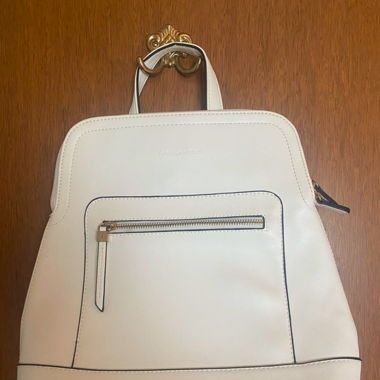Weisser Rucksack 