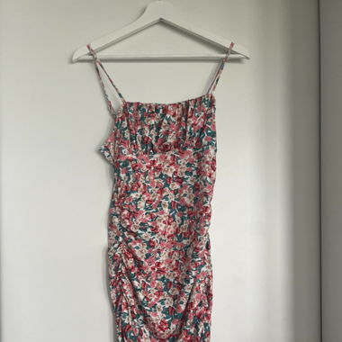 Kleid ungetragen Grösse S