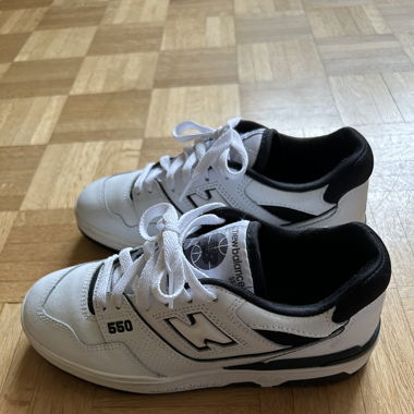 New Balance 550