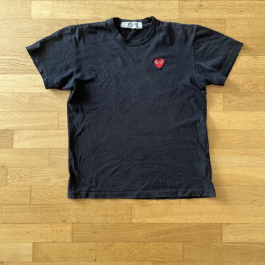 PLAY Basic Heart T-Shirt